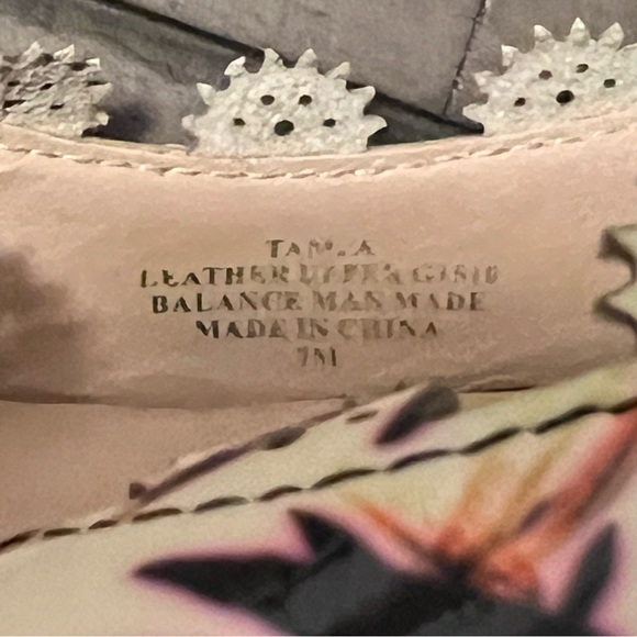 Artelier Nicole Miller tampa flats cream with black accent colours Leather sz 7 - Picture 12 of 12